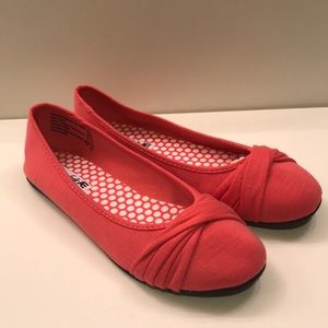 Bayley Coral flat
